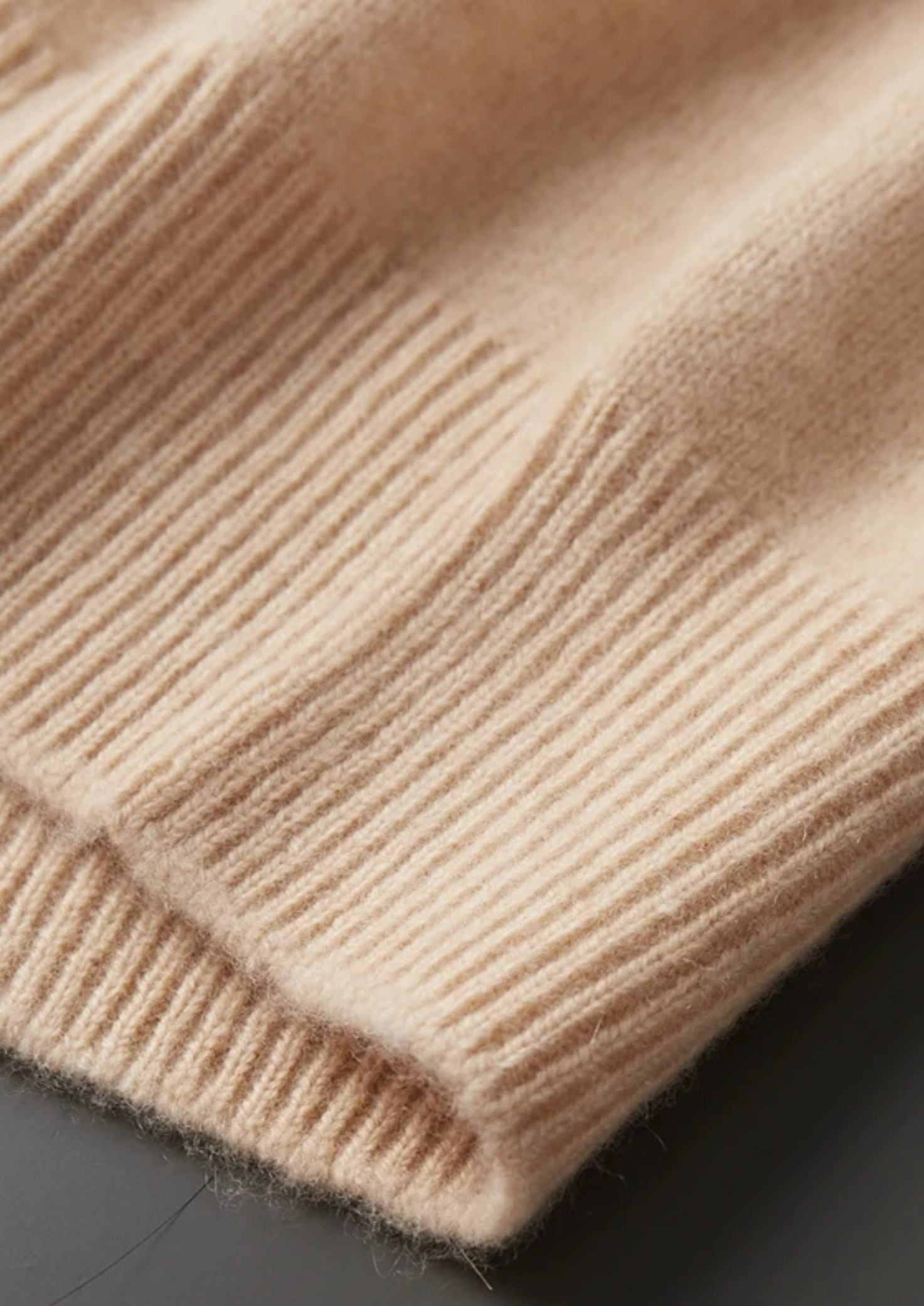 PURE EXTRA-FINE MERINO WOOL CLASSIC CREWNECK