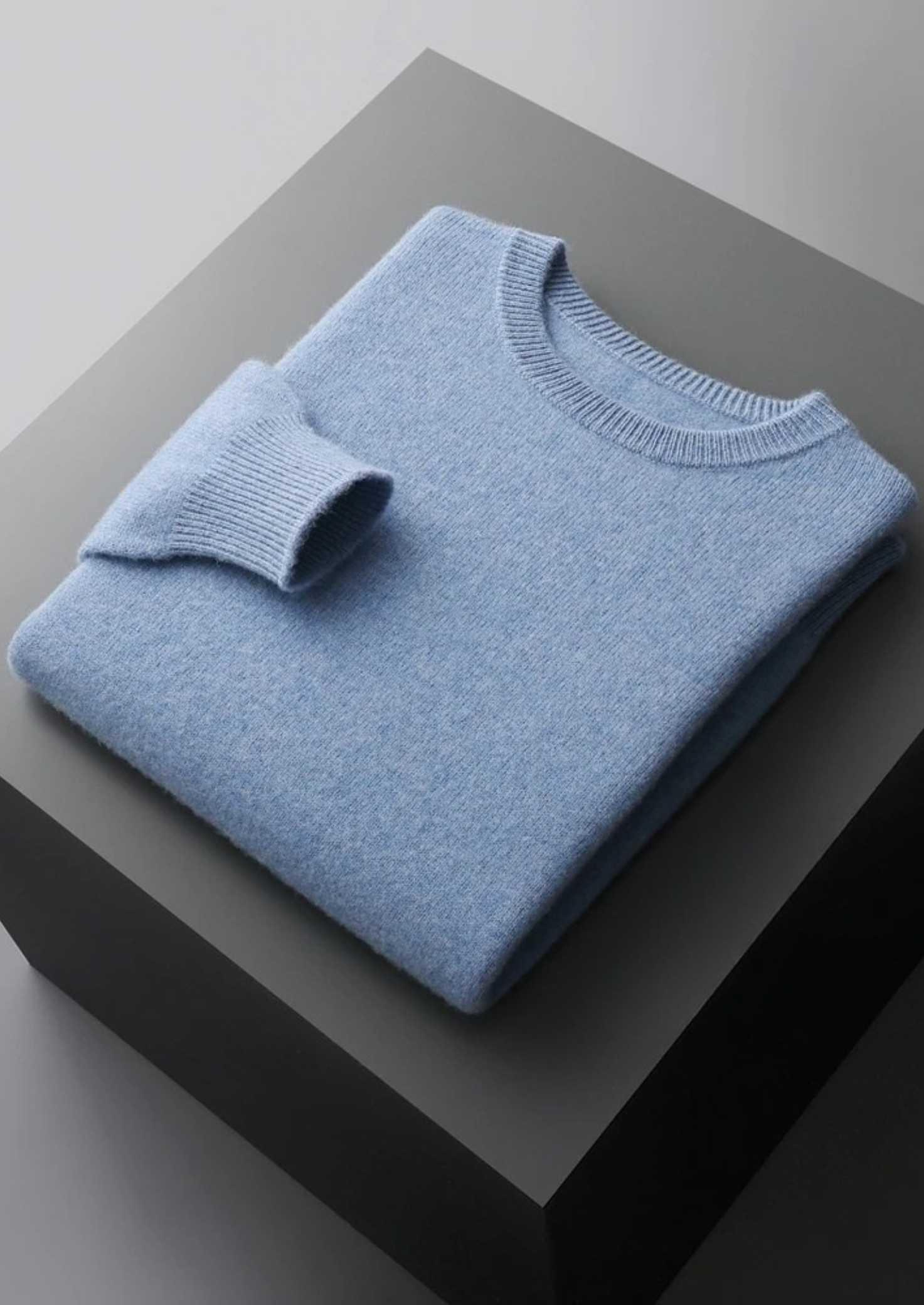 PURE EXTRA-FINE MERINO WOOL CLASSIC CREWNECK