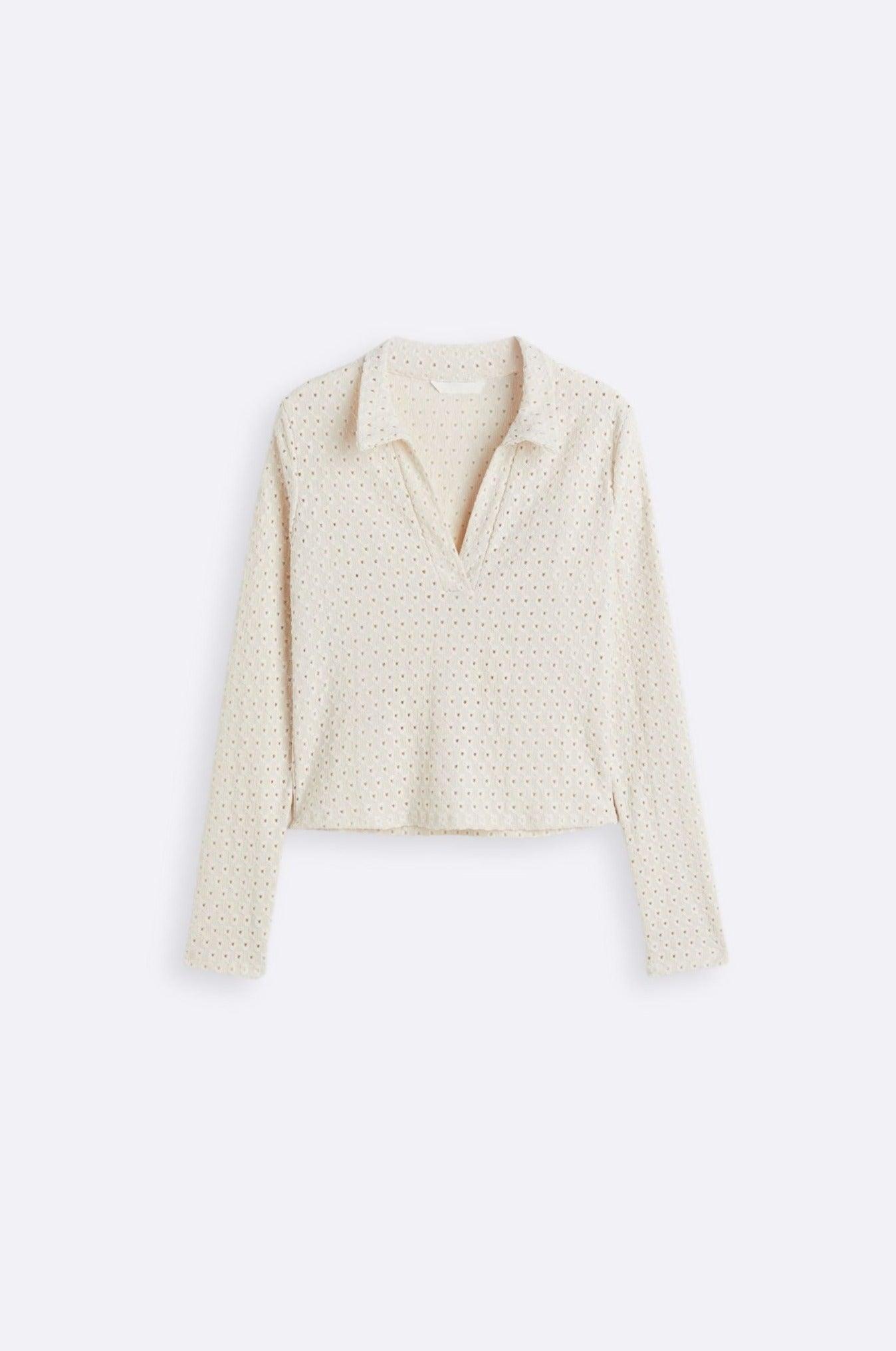 Oud geld gestippelde gebreide licht gebreide T-shirt