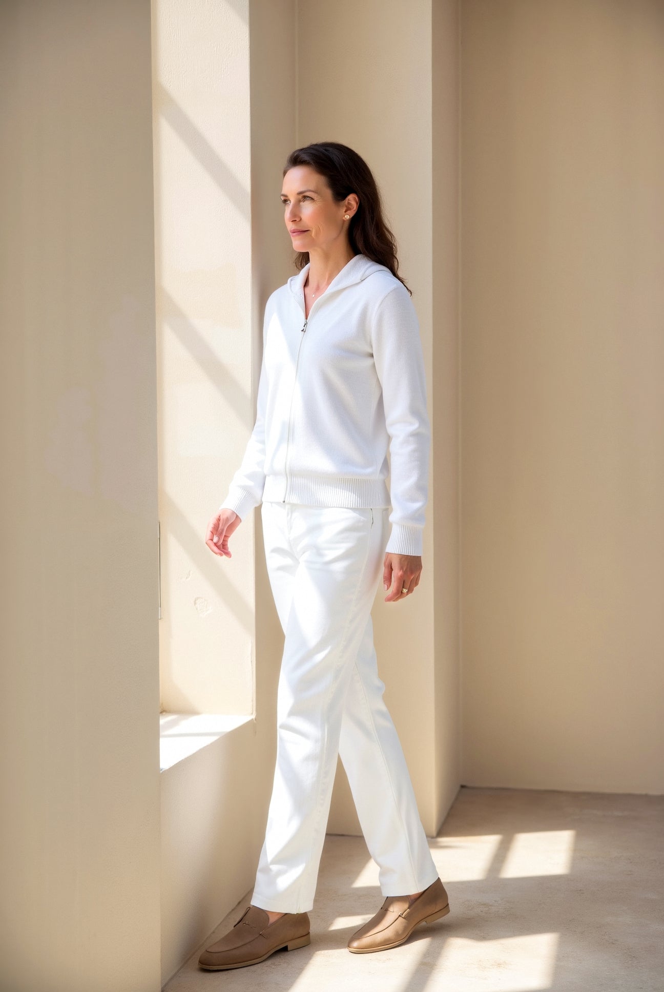 Women Smart Luxury Hooded Zip Sweater