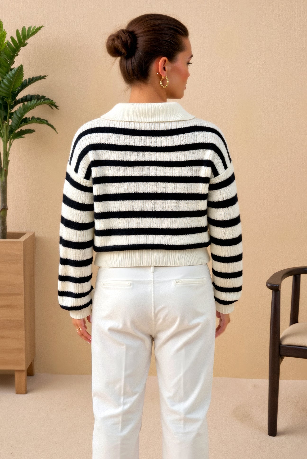 Elegante trui met kraag en dikke strepen en kwartrits