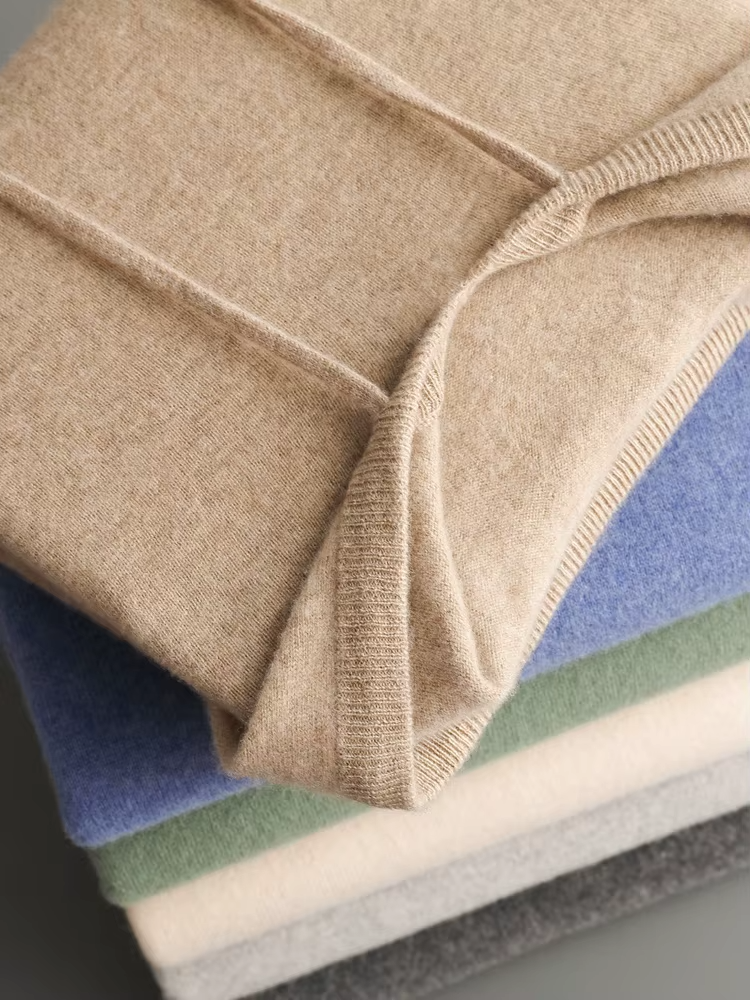 PURE EXTRA-FINE MERINO WOOL LEISURE HOODIE